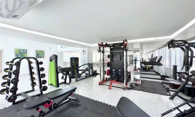 Dhaka Apartment | 250 sq.ft 3 Studio Apartment w/Pool & Private Sauna