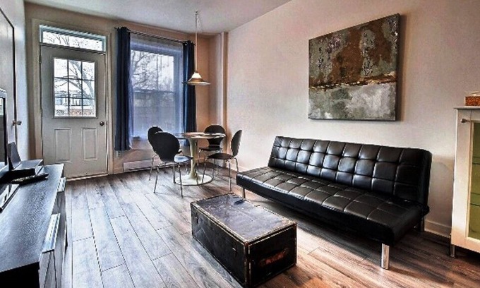 Vieux-Rosemont Apartment | #253 Cozy Apt with 2 balconies in Rosemont