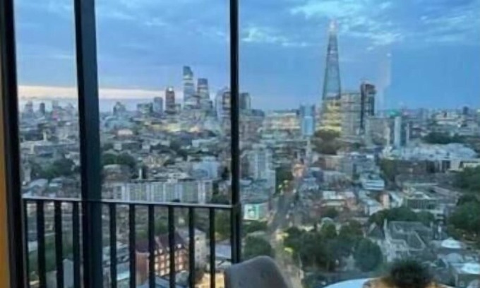 Elephant and Castle Apartment | 25th Floor, Cityscape View, ZONE 1