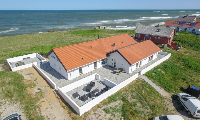 Lild Strand House | 260 m² House ∙ 5 bedrooms ∙ 10 guests