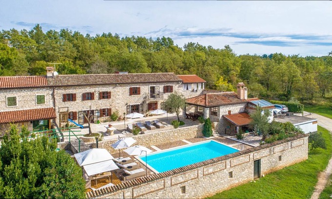 Momjan Villa | 260 m² Villa ∙ 4 bedrooms ∙ 8 guests