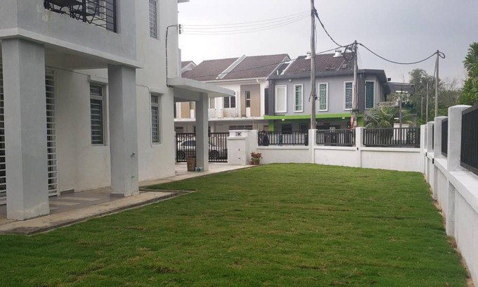 Kampung Rawa House | 262 m² House ∙ 4 bedrooms ∙ 12 guests