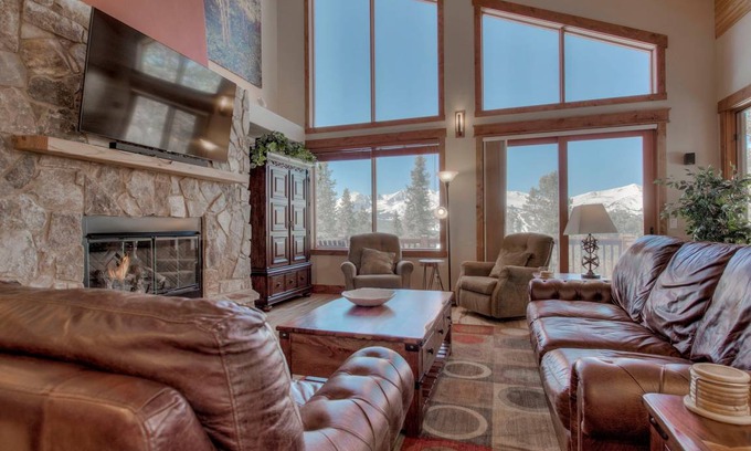 Woodmoor House | 265 m² House ∙ 4 bedrooms ∙ 14 guests