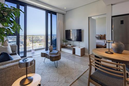 Cape Town City Centre Apartment | 26th Floor Exclusive Sky Suite Overlooking the Ocean
