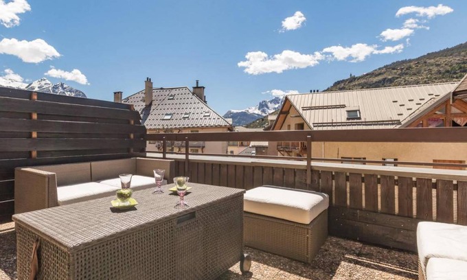Briancon Apartment | 27 m² Studio flat ∙ 1 bedroom ∙ 3 guests
