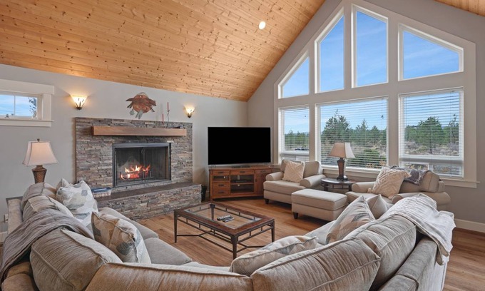 Westbrook Meadows House | 279 m² House ∙ 5 bedrooms ∙ 10 guests
