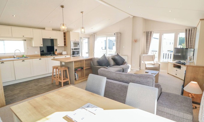 Cayton Bay Cottage | 28 Finch
