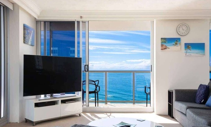 Surfers Paradise Apartment | 29D Peninsula Summary