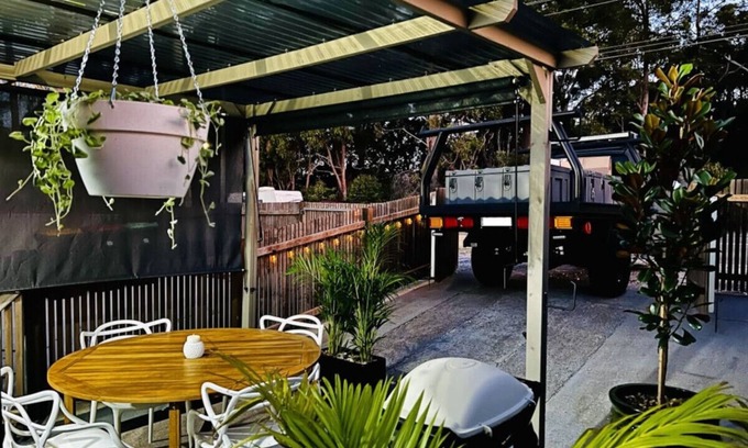 Nelson Bay Apartment | 2Bays Studio- walk to beach