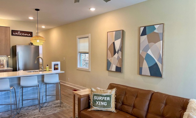 Germantown Apartment | 2Bd/2Ba in G-town! Close to Ky Expo, UofL! Bourbon