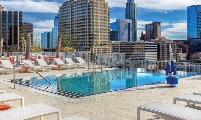 Civic District Resort | 2BD/Austin - Full Kitchen, W/D, Balcony, Fire Pit!