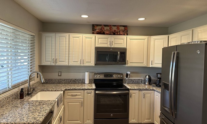 Fountain of the Sun Condo | 2Bdrm 2Bath condo in 55+ Fountain of the Sun on Fairway #2 of the golf course.