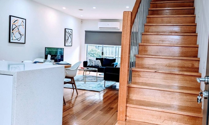 Tullamarine House | 2bed 2bath close to melb airportnn