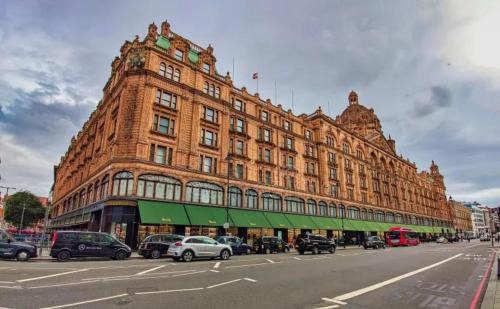 Moffat Apartment | 2Bedrooms flat in knightstbridge