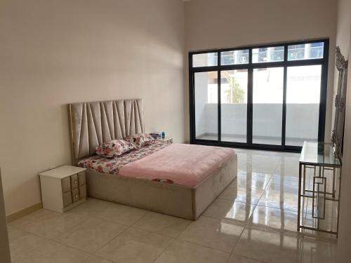 Dubai Investment Park Apartment | 2BHK Furnished Apartment - Dip Metro Station , Mall , Bus Station Near