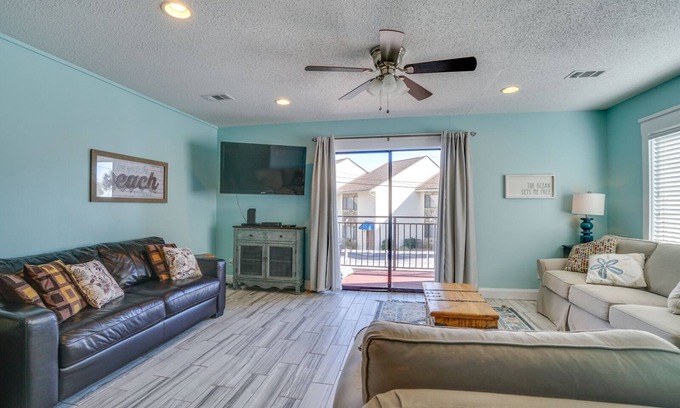 Miramar Beach House | 2BR 2.5 Bath Gulfview Across from Pompano Joes