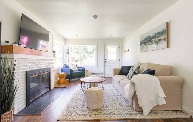 Northgate House | 2BR 2BA Northgate, Seattle Location with Patio, BBQ, and Backyard