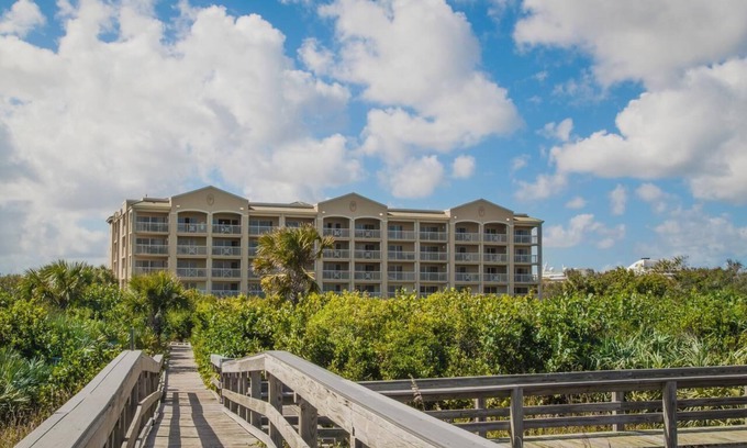 Port Canaveral Resort | 2BR/2Bath Ocean View Beach Resort Villa with 2 Pools & Water Park