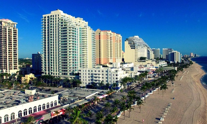 Central Beach Condo | 2BR Marriott's BeachPlace Towers. Best Location in Ft Lauderdale Beach!