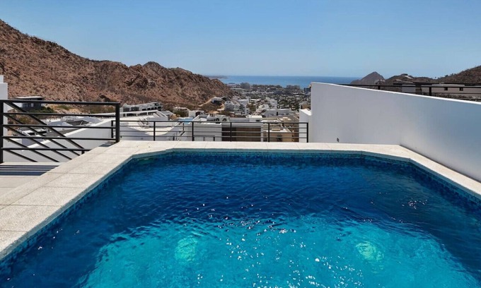 Libertad Apartment | 2BR Ocean View Near Downtown San Lucas