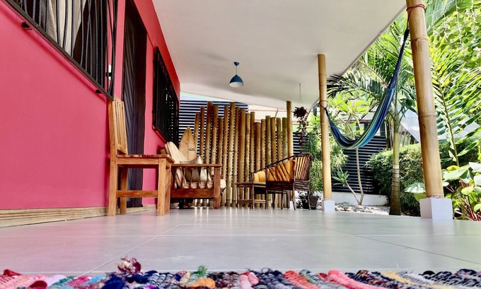 Quepos House | 2BR Tropical Casita Cinco in Quepos, 10 min to Manuel Antonio National Park!