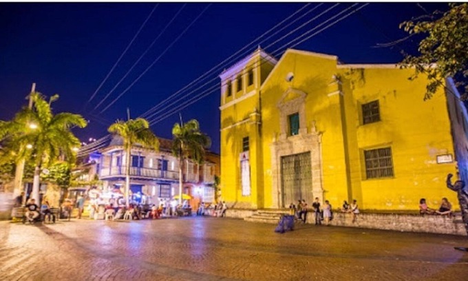 Cartagena Walled City Apartment | 2g2-2 Duplex Apartment In The Old City Getsemani