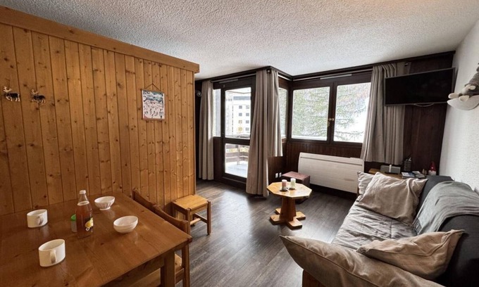 Saint-Chaffrey Apartment | 2nd floor, balcony, parking, tv, ski locker, 31m², Serre Chevalier