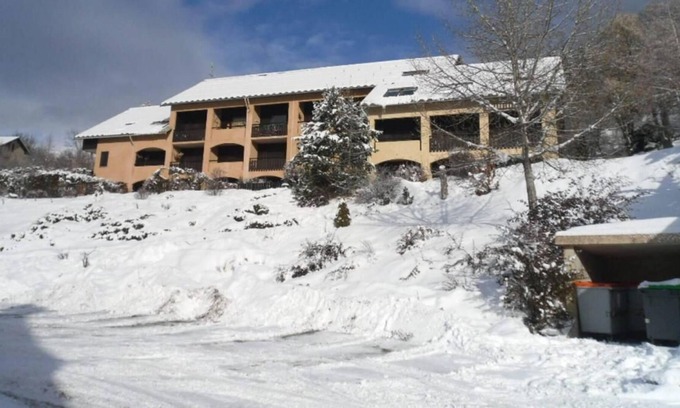 Vallouise-Pelvoux Apartment | 2nd floor, balcony, tv, ski locker, 40m², Pelvoux
