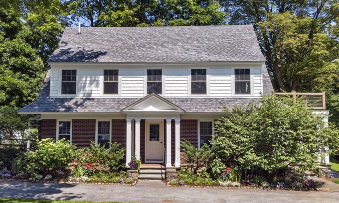 Lake George House | 2nd Floor Duplex With Lakeviews From Your Own Deck