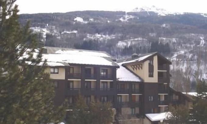 Bourg-Saint-Maurice Apartment | 2nd floor, view mountain, swimming pool, balcony, tv, 17m², Les Arcs