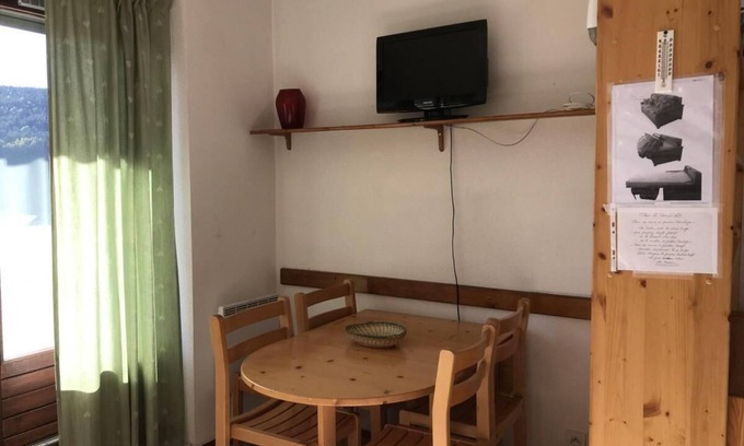 Villard-de-Lans Apartment | 2nd floor, view mountain, balcony, tv, ski locker, 28m², Villard de Lans