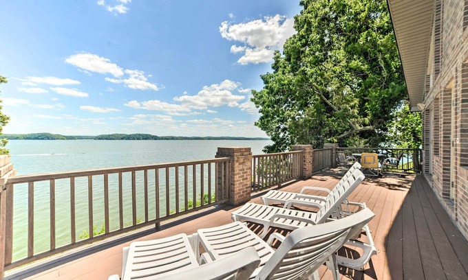 New Concord House | 3,000 Sq Ft A-Frame Home on Kentucky Lake w/Dock!