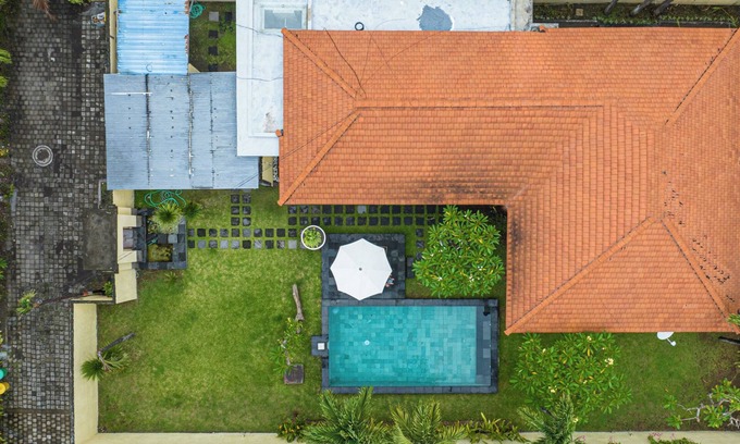 Sanur Kauh Villa | 3 Bdr Lucky Lily Villa – Private Pool & Huge Lawn
