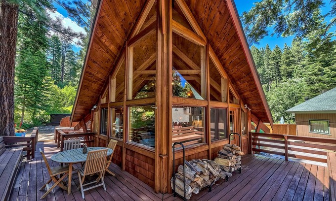 Incline Village House | 3 Bdrm Quintessential Cabin in the Woods On a Creek Sleeps 5