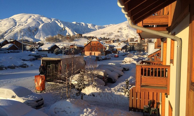 Villarembert Apartment | 3-Bed Ski Apartment, Pool, U/G Parking, Sleeps 8
