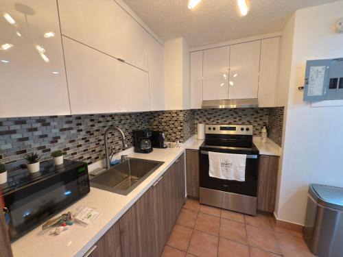 Rio Piedras Apartment | 3 Bed 1 Bath 1 Park Plaza Universidad 2000