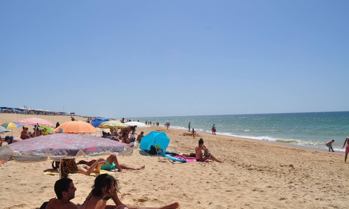 Vale do Garrao Apartment | 3 Bed Apartment with large pool, bar & restaurant. Walk to beach & restaurants