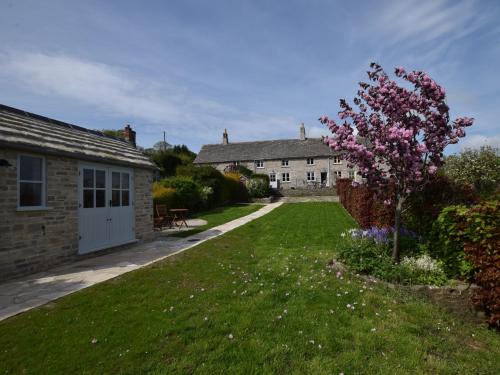 Kingston House | 3 Bed in Isle of Purbeck IC027