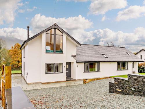 Threlkeld House | 3 Bed in Threlkeld 93589