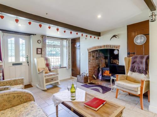 Honing House | 3 Bed in Wroxham 78708