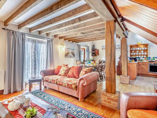 Deepdale House | 3 bed property in Tatterset 75673