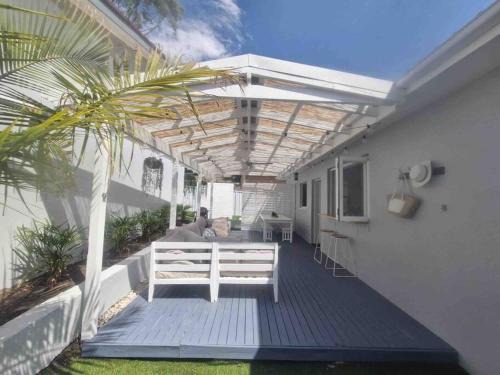 Shoal Bay House | 3-bed recently-renovated - now with aircon & heating - unit 1