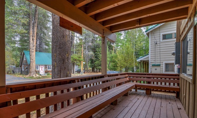 Donner Lake Woods House | 3 bedroom, 2 bath, sleeps 8. West End of Donner Lake DLR#132