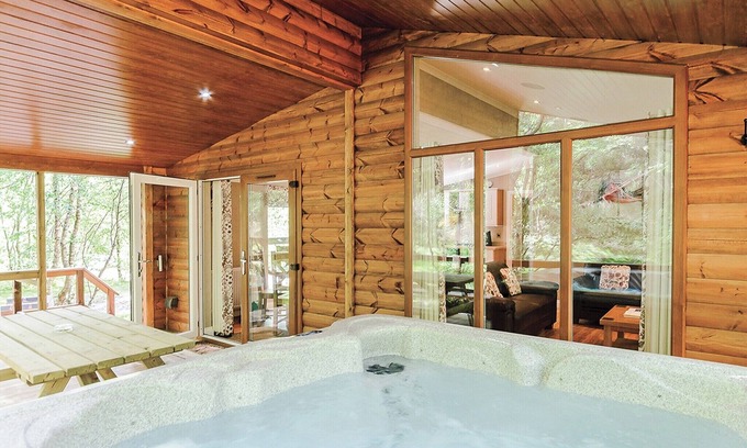 Freehay Ski Chalet | 3 bedroom accommodation in Freehay, Cheadle