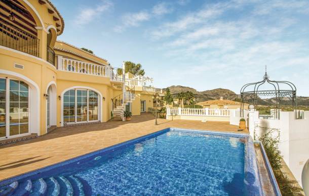 Orba Apartment | 3 bedroom accommodation in Trullent