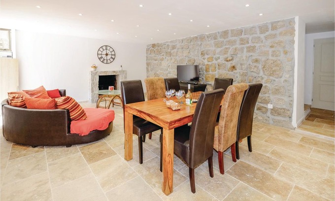Casalabriva House | 3 bedroom accommodation in Casalabriva