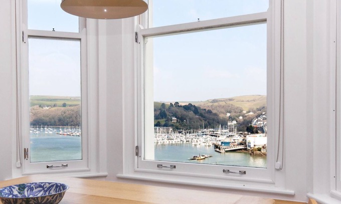 Dartmouth Cottage | 3 bedroom accommodation in Above Town