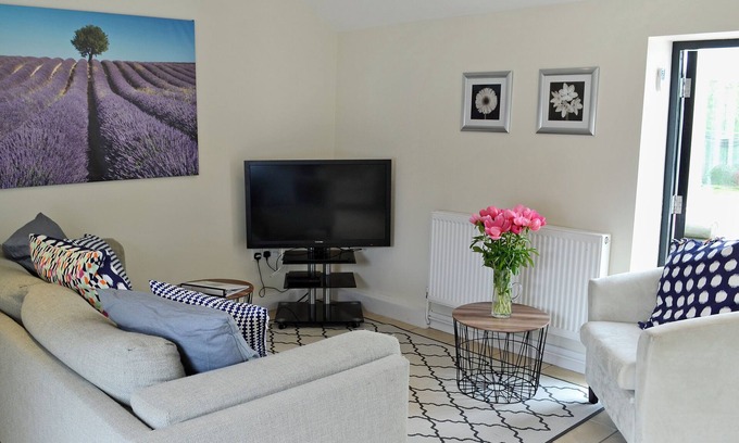 Sedgehill Cottage | 3 bedroom accommodation in Sedgehill, near Shaftesbury
