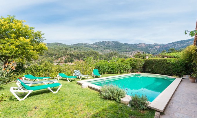Biniaraix Villa | 3 bedroom accommodation in Fornalutx