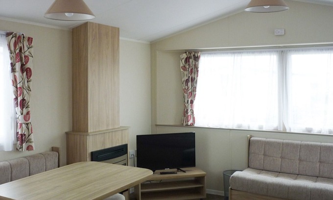 Towyn House | 3 bedroom accommodation in Towyn, Conwy